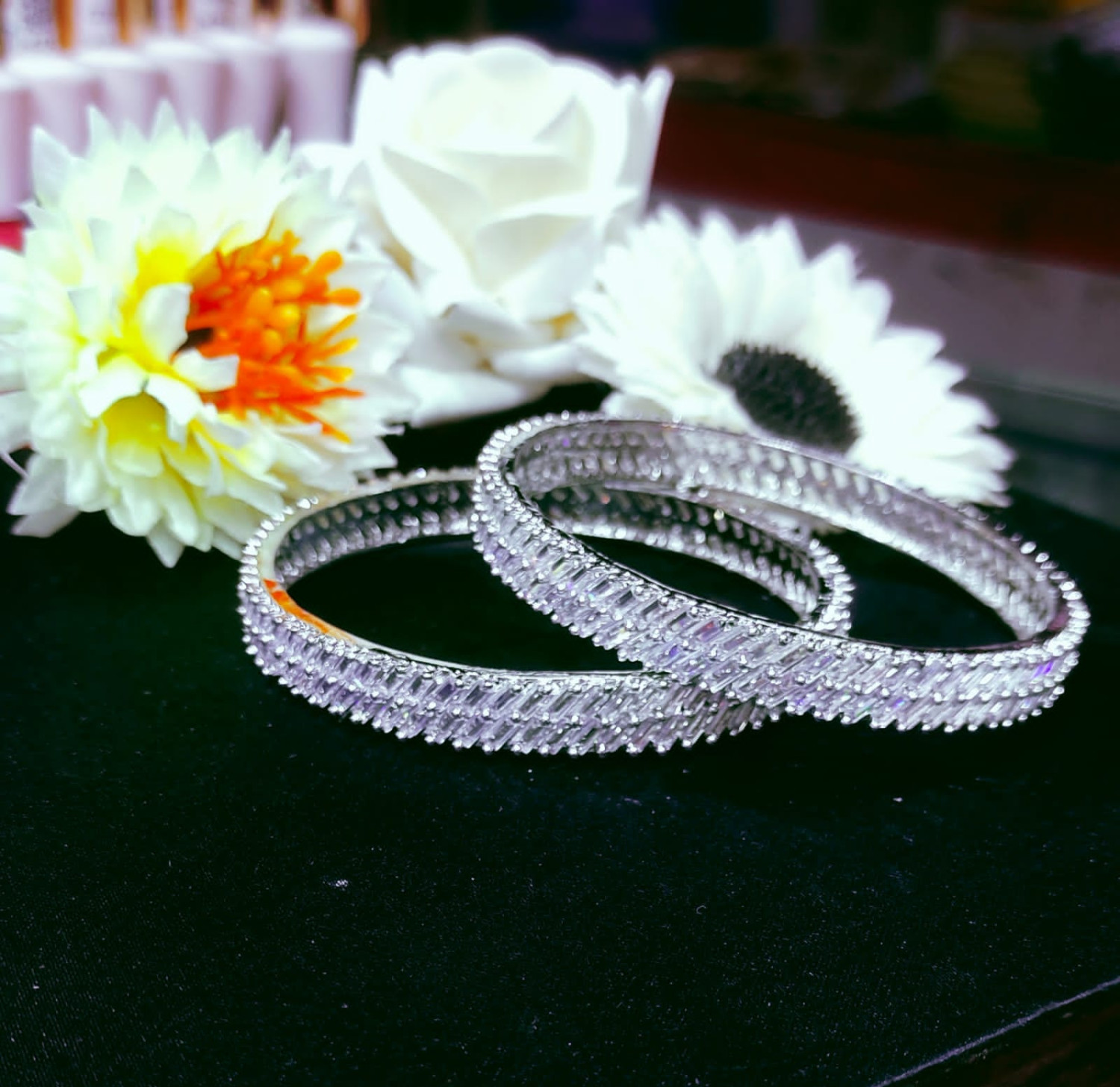 Traditional Glossy Finished Sleek Bangle set for Women