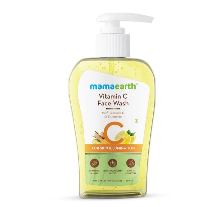 MamaEarth Vitamin C Face Wash (250ml)